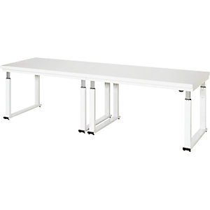 Arbeitstisch, elektrisch höhenverstellbar, Höhe 740 - 1140 mm, Hartlaminatplatte, BxT 3000 x 900 mm.