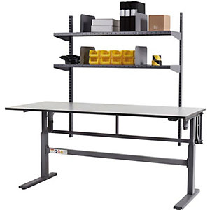 Arbeitstisch, elektrisch höhenverstellbar, mit 2 Etagenböden, Breite 1600 mm.